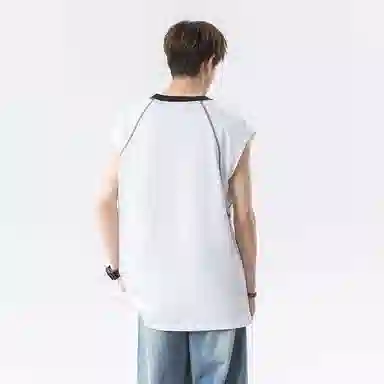 URBAN AUTHENTIC logo