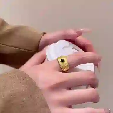 彤彤兔 美拉德夸张花朵女小众复古宫廷风耳钉高级感气质长款流苏耳饰 树脂 耳环 女款