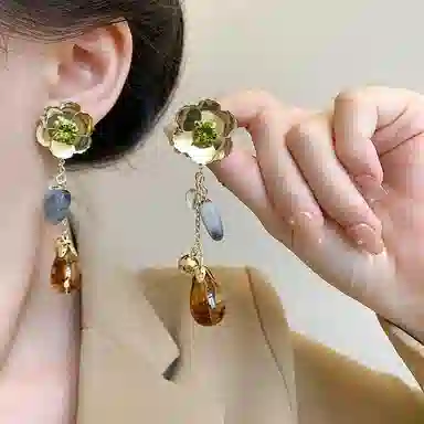 彤彤兔 美拉德夸张花朵女小众复古宫廷风耳钉高级感气质长款流苏耳饰 树脂 耳环 女款