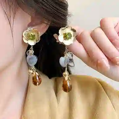 彤彤兔 美拉德夸张花朵女小众复古宫廷风耳钉高级感气质长款流苏耳饰 树脂 耳环 女款