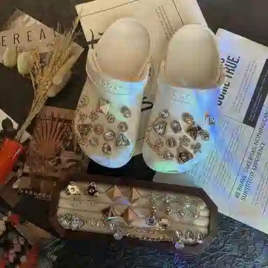 crocs DIY