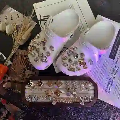 crocs DIY