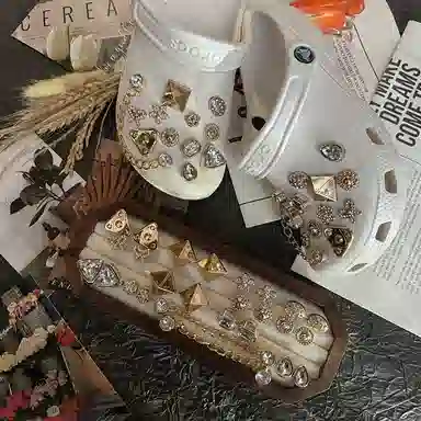 crocs DIY