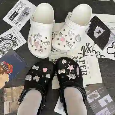 crocs