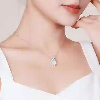 印象眸 新中式在逃公主轻奢小众简约高级感时尚四叶草百搭闪耀锁骨链 礼盒包装#好运天然 玉髓 项链 女款