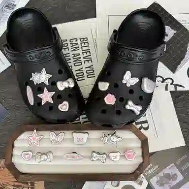 crocs