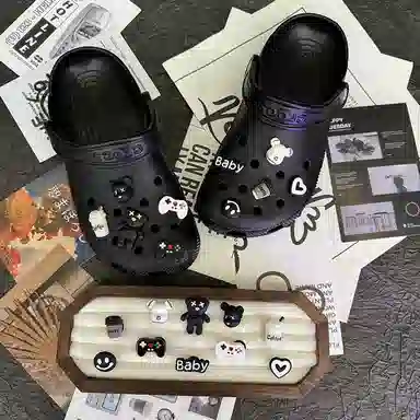 crocs