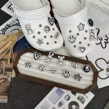 crocsDIYDIY