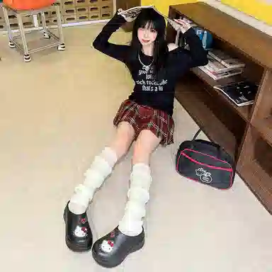 Hello Kitty x Sanrio eva