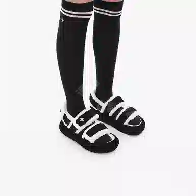 SMFK Cross Fur Platform Sandals