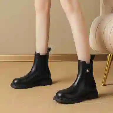 Josiny Chelsea Boots