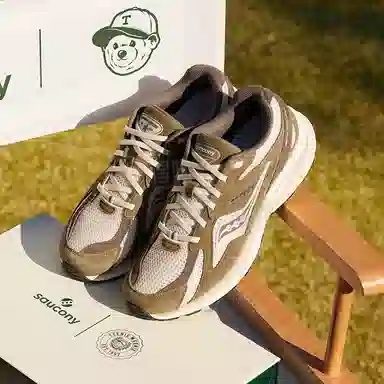 Teenie Weenie x Saucony Kinvara 4 Green White