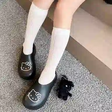 Hello Kitty x Sanrio eva