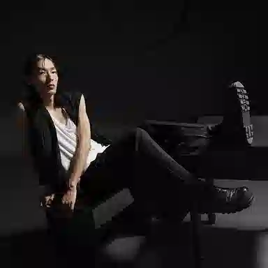 Huànxiàngzhě Black Clogs