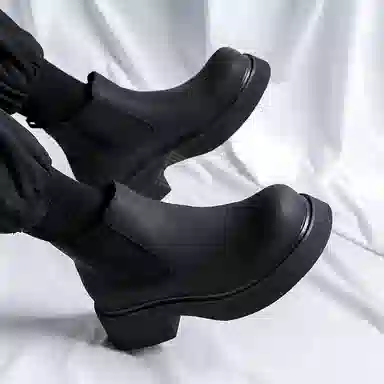 威世米邦 超纤皮 厚底简约 英伦套脚 短筒 切尔西靴 男款 黑色