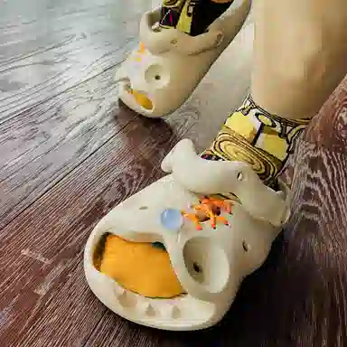 HelloSlippers Mr Skully