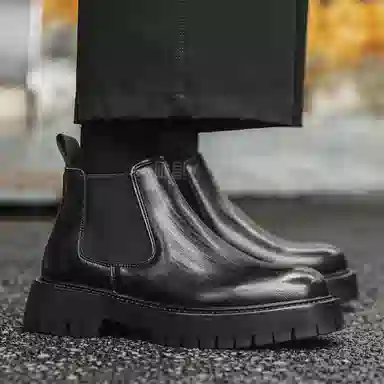V05 Chelsea Boots