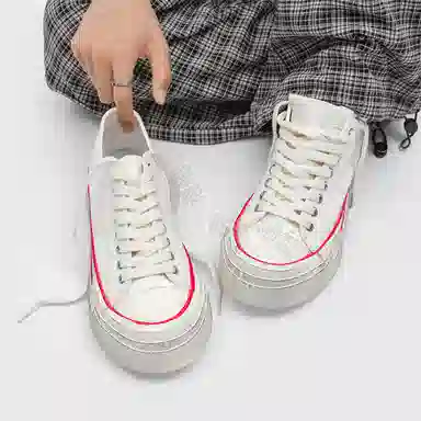 URBAN AUTHENTIC