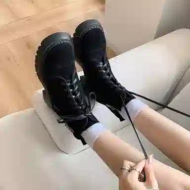 Yeezy Reezy Suede Retro Round Toe Chelsea Boots Women