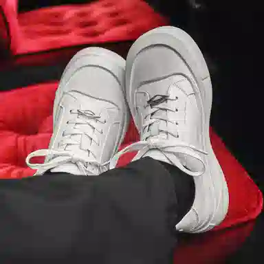 V05 Derby Shoes White