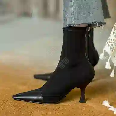 Yeezyy Reezy 8cm