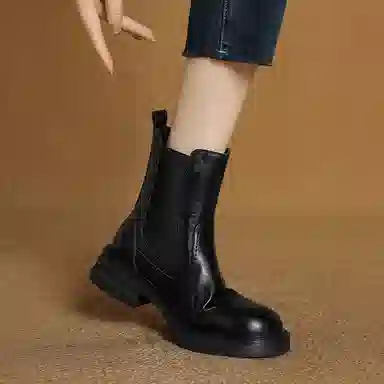 Safiya Melard Chelsea Boots