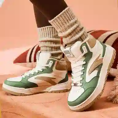 Anta 982