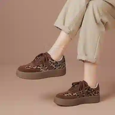 波尔谛奇 牛剖层革 百搭时尚 防滑增高 低帮 板鞋 女款