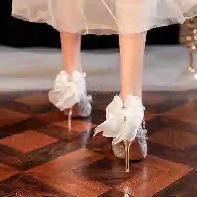 KATHRYN WILSON 8.5cm