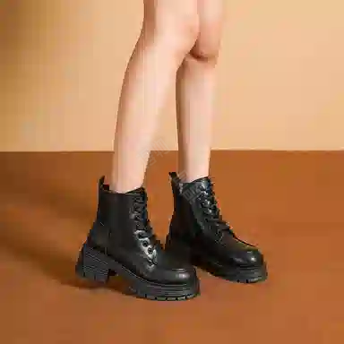 华耐 合成革 厚底时尚百搭工装 短筒 马丁靴 女款 黑色