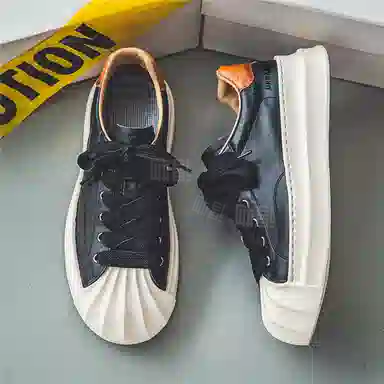 URBAN AUTHENTIC
