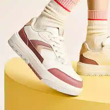 Anta 982