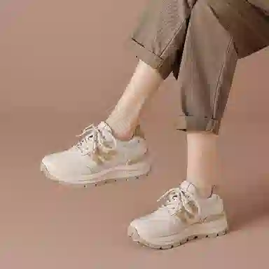 波尔谛奇 头层牛皮 舒适运动百搭厚底 轻便增高 低帮 生活休闲鞋 女款