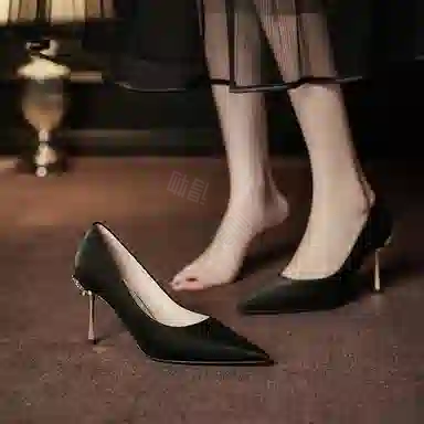 KATHRYN WILSON 8.5cm