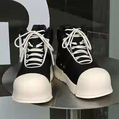 Zuogedu Black Ankle Boots