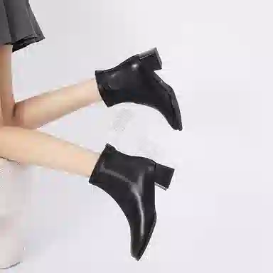 Daphne Ankle Boots