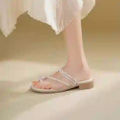 卓诗尼 仙女风蝴蝶结百搭时尚人字拖鞋 女