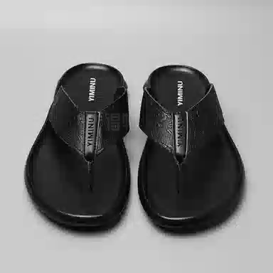 依米奴 高颜值 天花板 推荐 真皮年轻 时尚潮流 舒适柔软耐折 雅痞帅气 户外家居  橡胶底 图腾车缝线皮革拼接 防滑人字拖鞋 男款 黑色