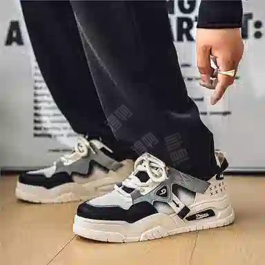 URBAN AUTHENTIC