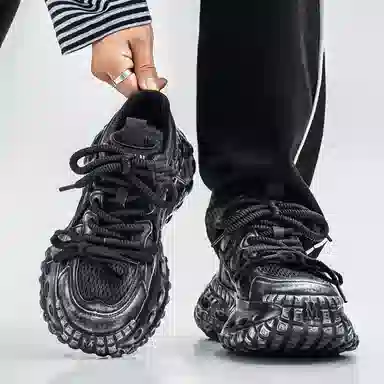 URBAN AUTHENTIC