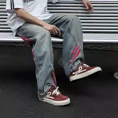 FCMM Canvas Sneakers