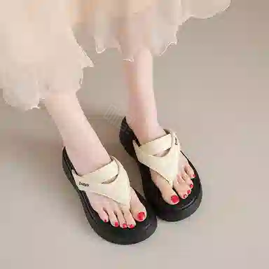 萌芽熊 时尚简约舒适百搭人字拖鞋 女款