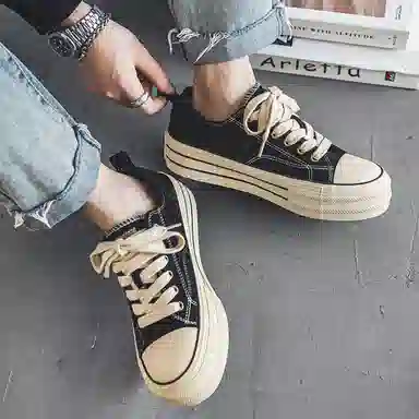 URBAN AUTHENTIC