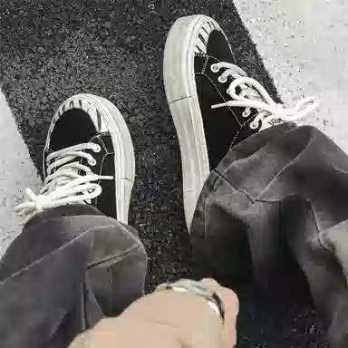 FAPAI Canvas Sneakers