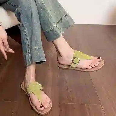 城市骆驼 法式 时尚 潮流 大方 简约 橡胶底 防滑人字拖鞋 女