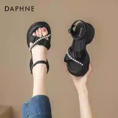 DAPHNE