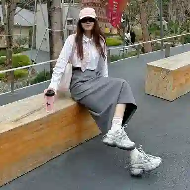 Beau Today Retro Dad Sneakers Space Grey