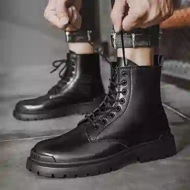 敦奴 牛皮革 高颜值百搭 户外工装靴 简约时尚 百搭潮流 舒适 厚底圆头 短筒 马丁靴  男女同款 黑色