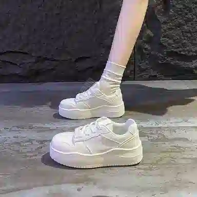 超纤皮 小众 面包鞋 厚底增高 潮流 时尚 百搭 青春学院风 防滑减震耐磨 低帮 板鞋 女款 米白 礼盒版