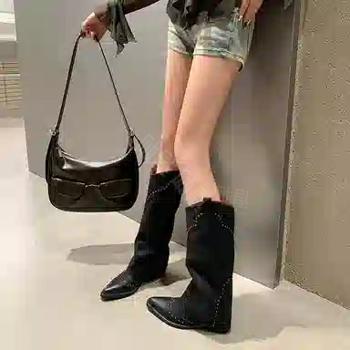 西部风情时尚气质尖头铆钉裤管 高筒靴 女款